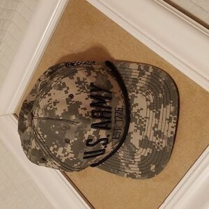 U S Army camo cap